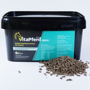 VitaPferd Immun ist ein Ergänzungsfuttermittel zur natürlichen Unterstützung des Immunsystems bei Pferden – ideal zur Vorbeugung oder zur Regeneration nach Krankheit, Stress oder Wetterumschwüngen.
